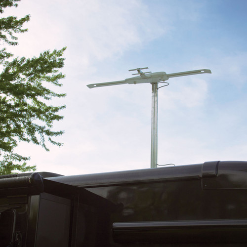 Sensar IV RV VHF/UHF HDTV Antenna on RV roof